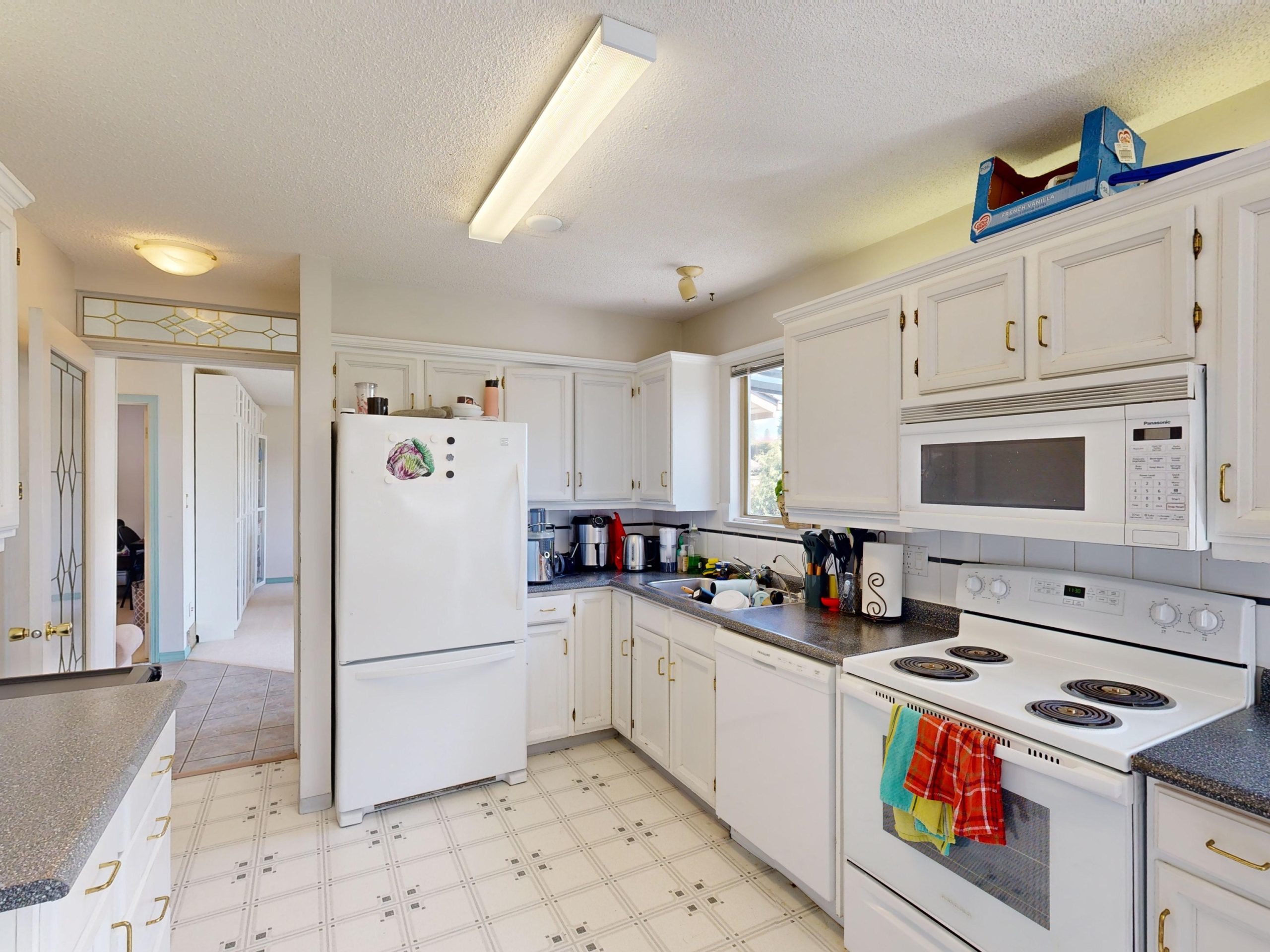 4544-Garden-Grove-Dr-Burnaby-BC-V5G-3Y5-04112024_190215