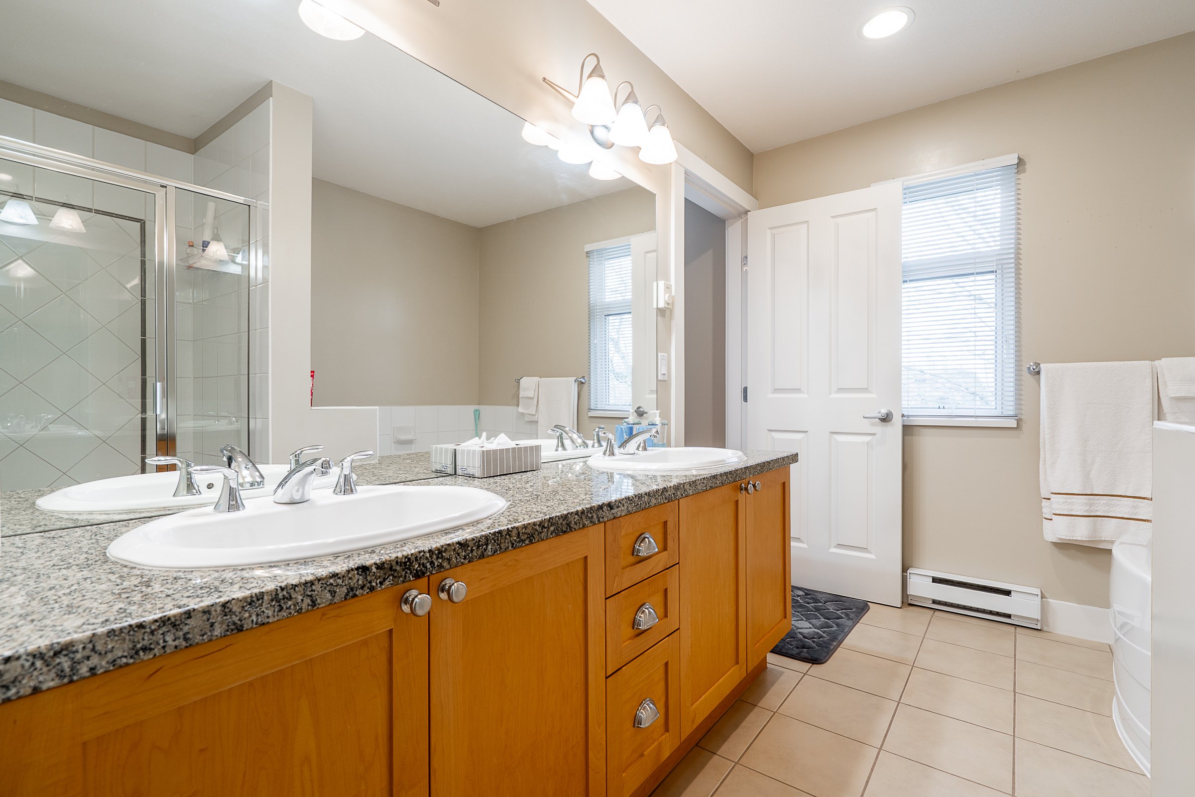 7481 Laurel Street Vancouver-18