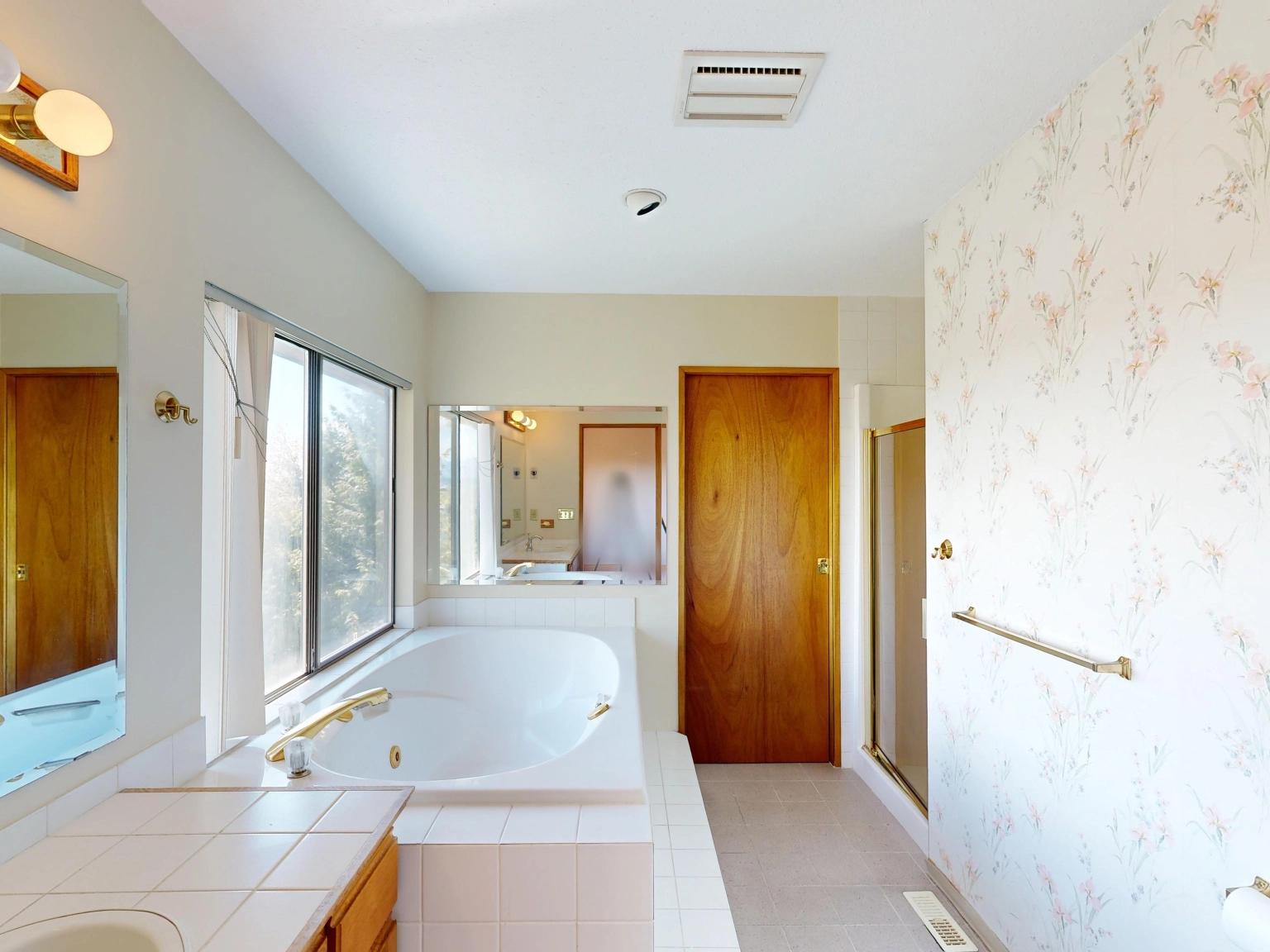 Master bath 1_
