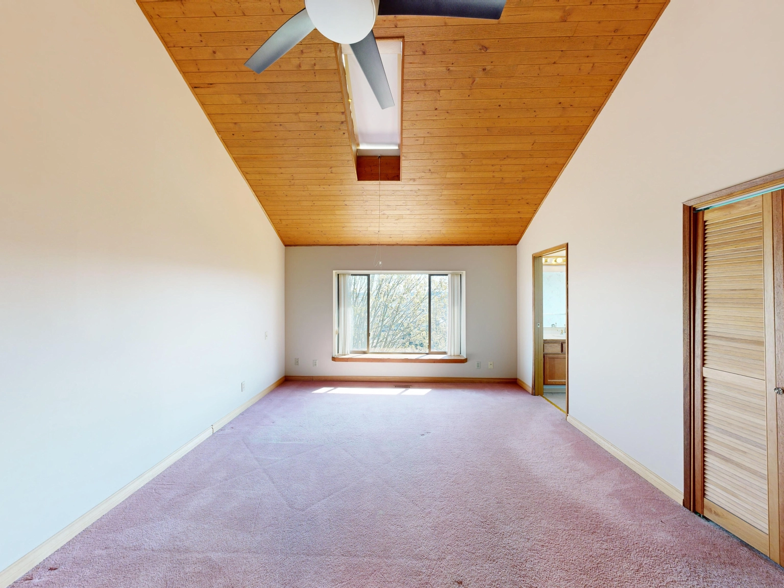 Master bedroom 2