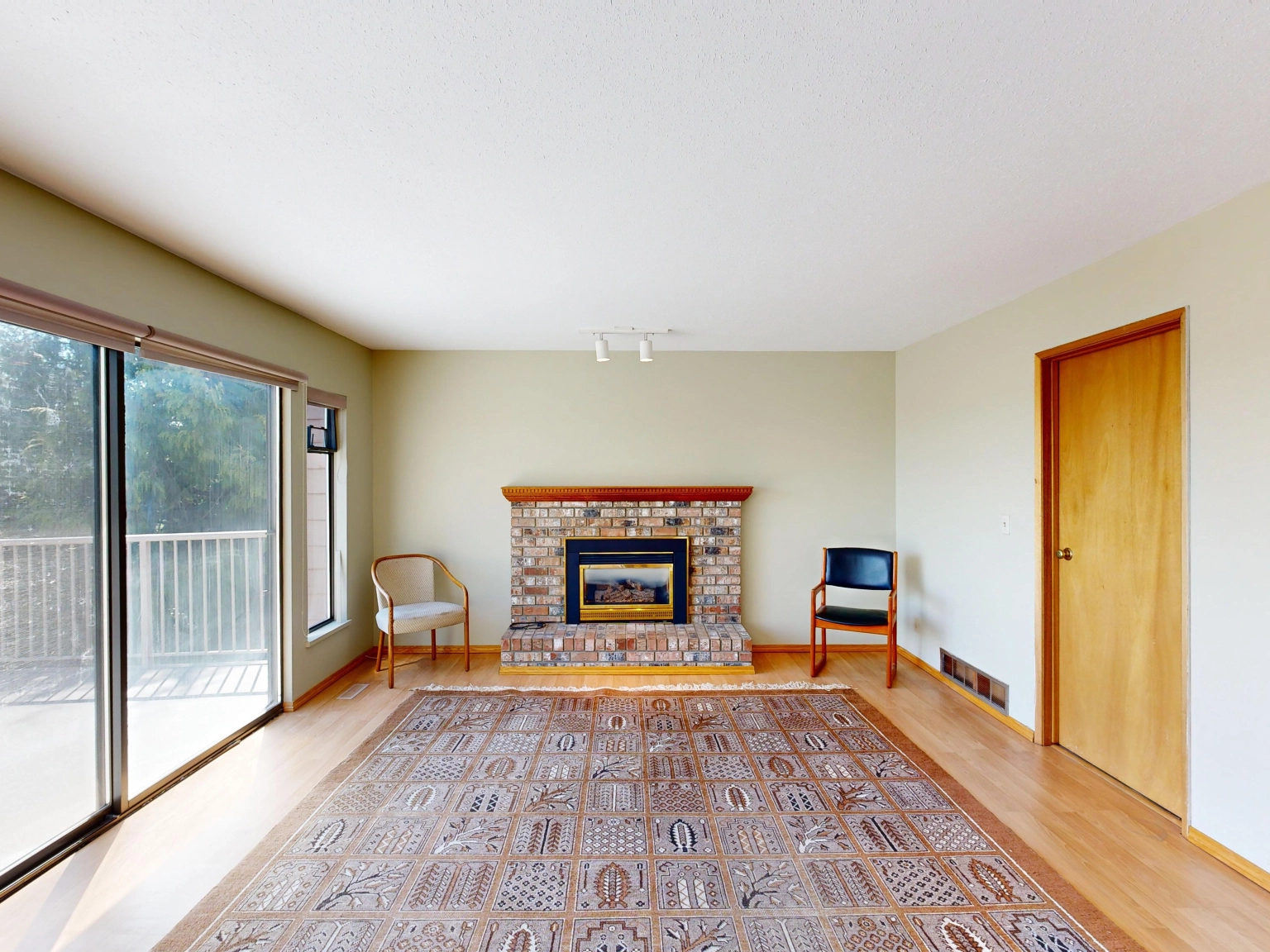 familyroom 1