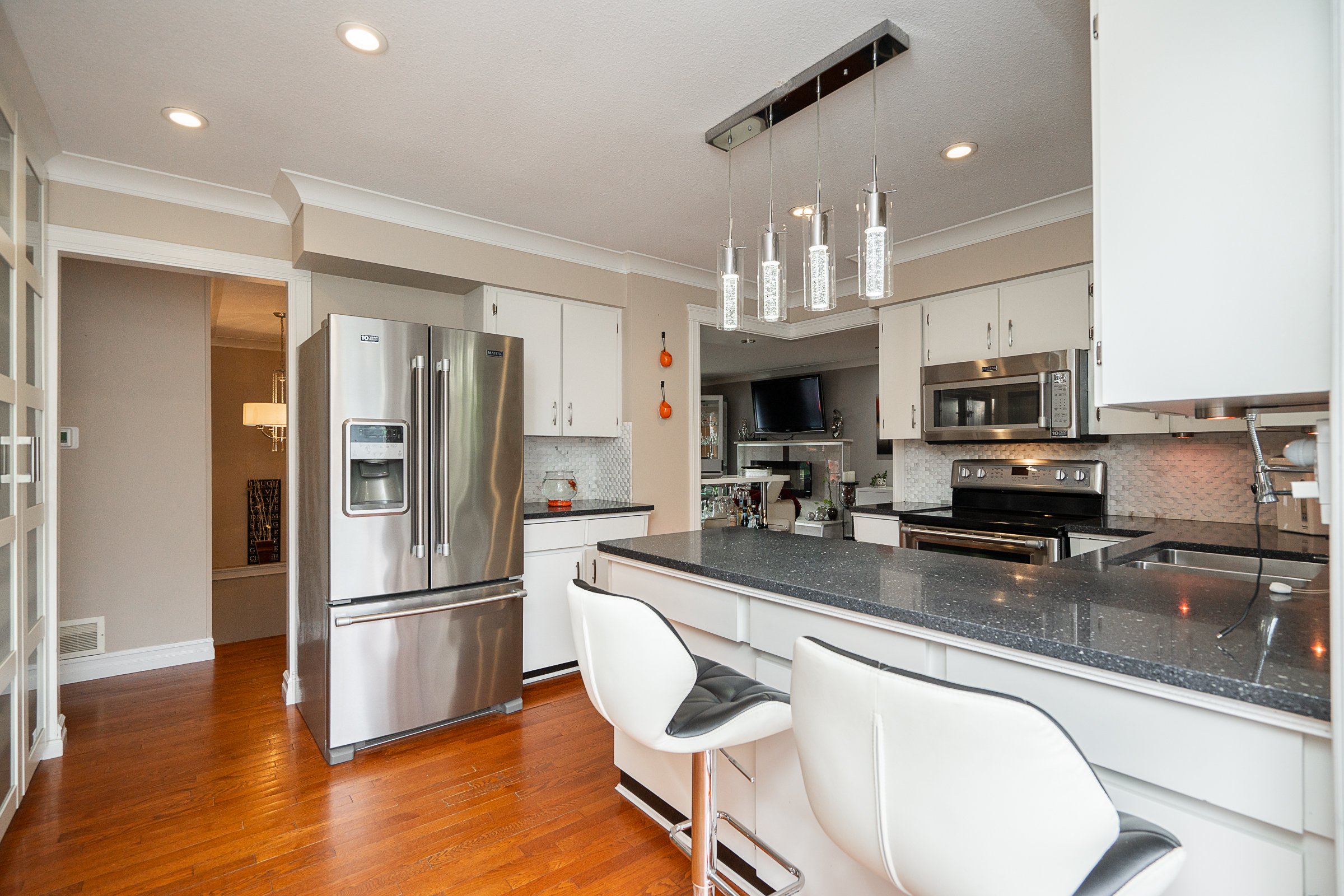 11368 Alpen Place Surrey-14