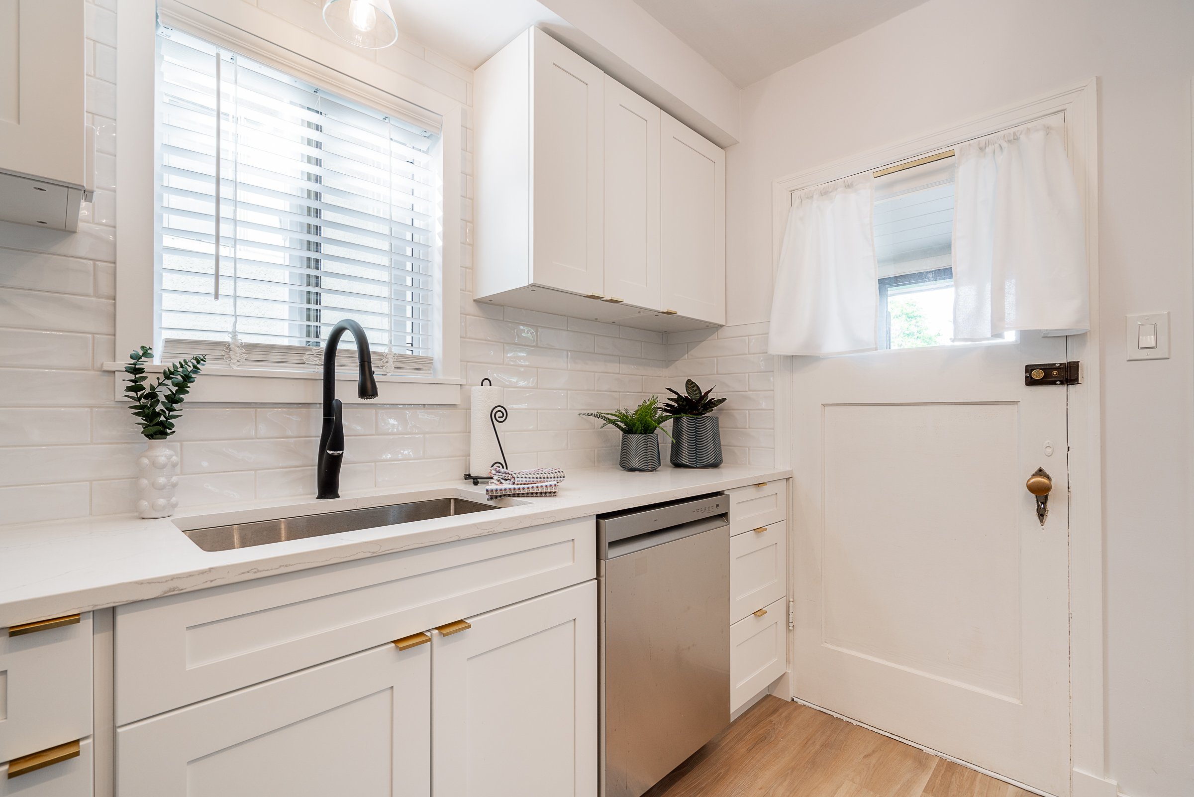 2933 W 42nd Avenue Vancouver-12